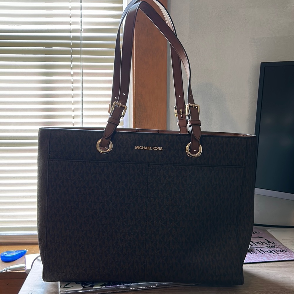 Micheal Kors Jerset travel bag - large